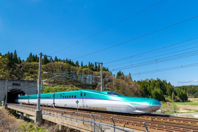 Seikan Tunnel and Shinkansen